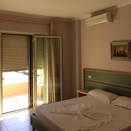 Lule 4* Durrës